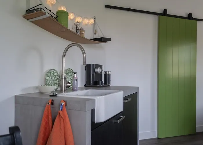 Bed & Breakfast 't Rheebokje 3*