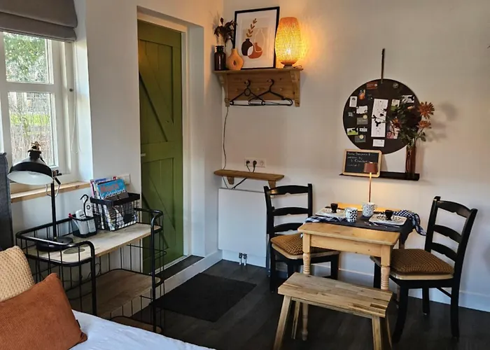 Bed & Breakfast 't Rheebokje 3*